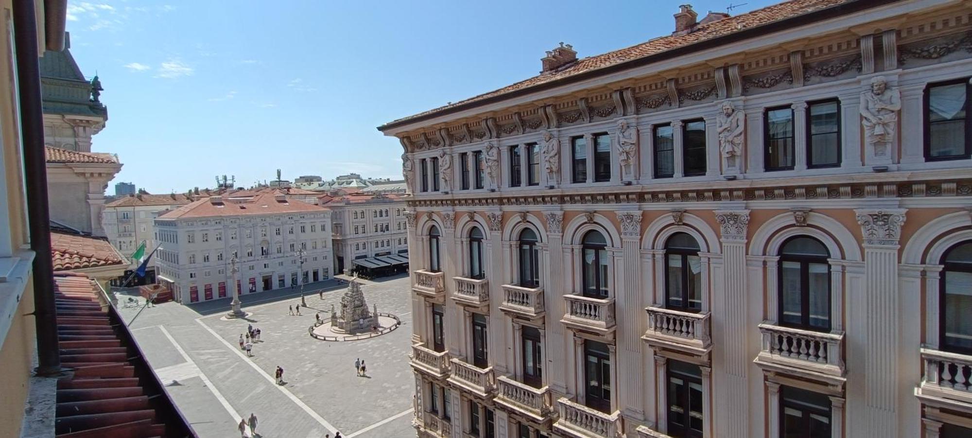 - Vista Piazza Unita Apartment Trieste
