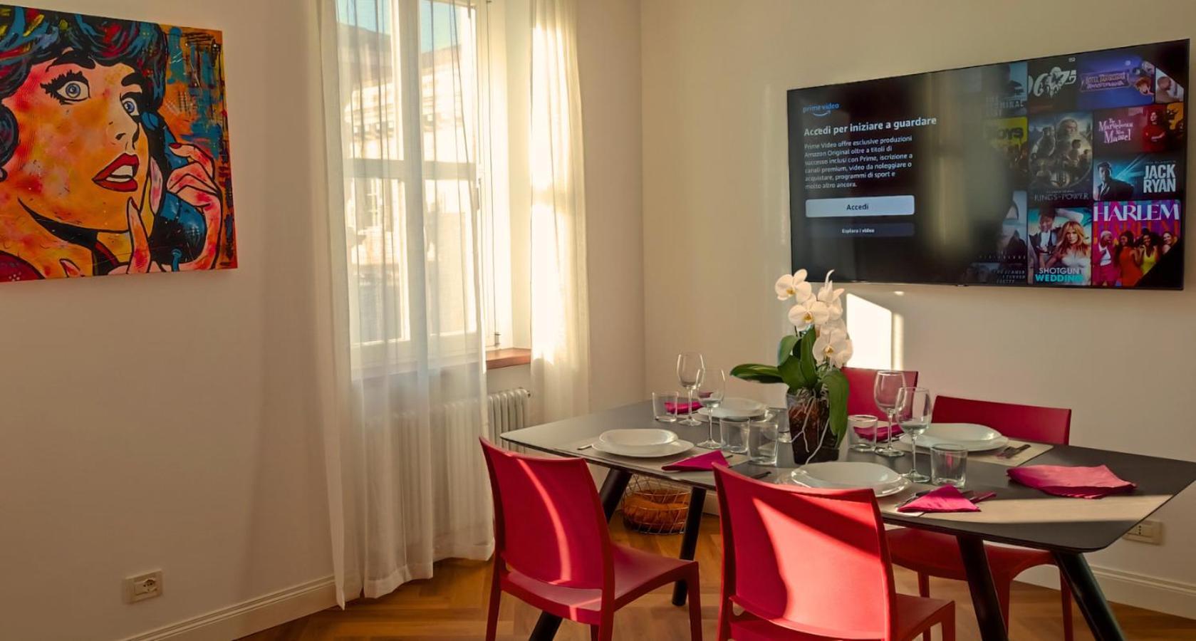 - Vista Piazza Unita Apartment